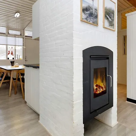 Lxxxiii Holiday home *